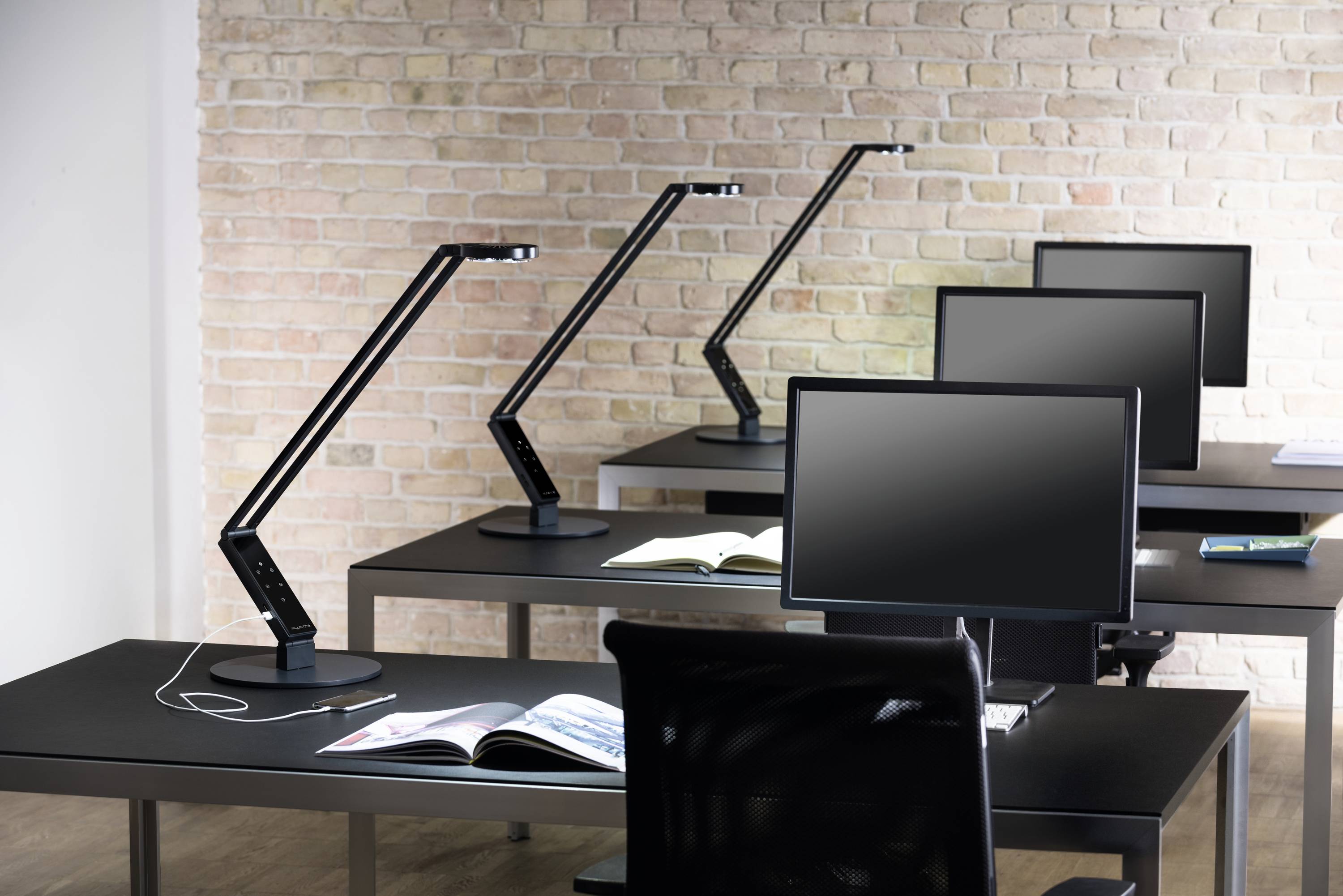 Luctra TABLE PRO 2 RADIAL BASE 929101 Lampe à LED de table LED LED intégrée noir