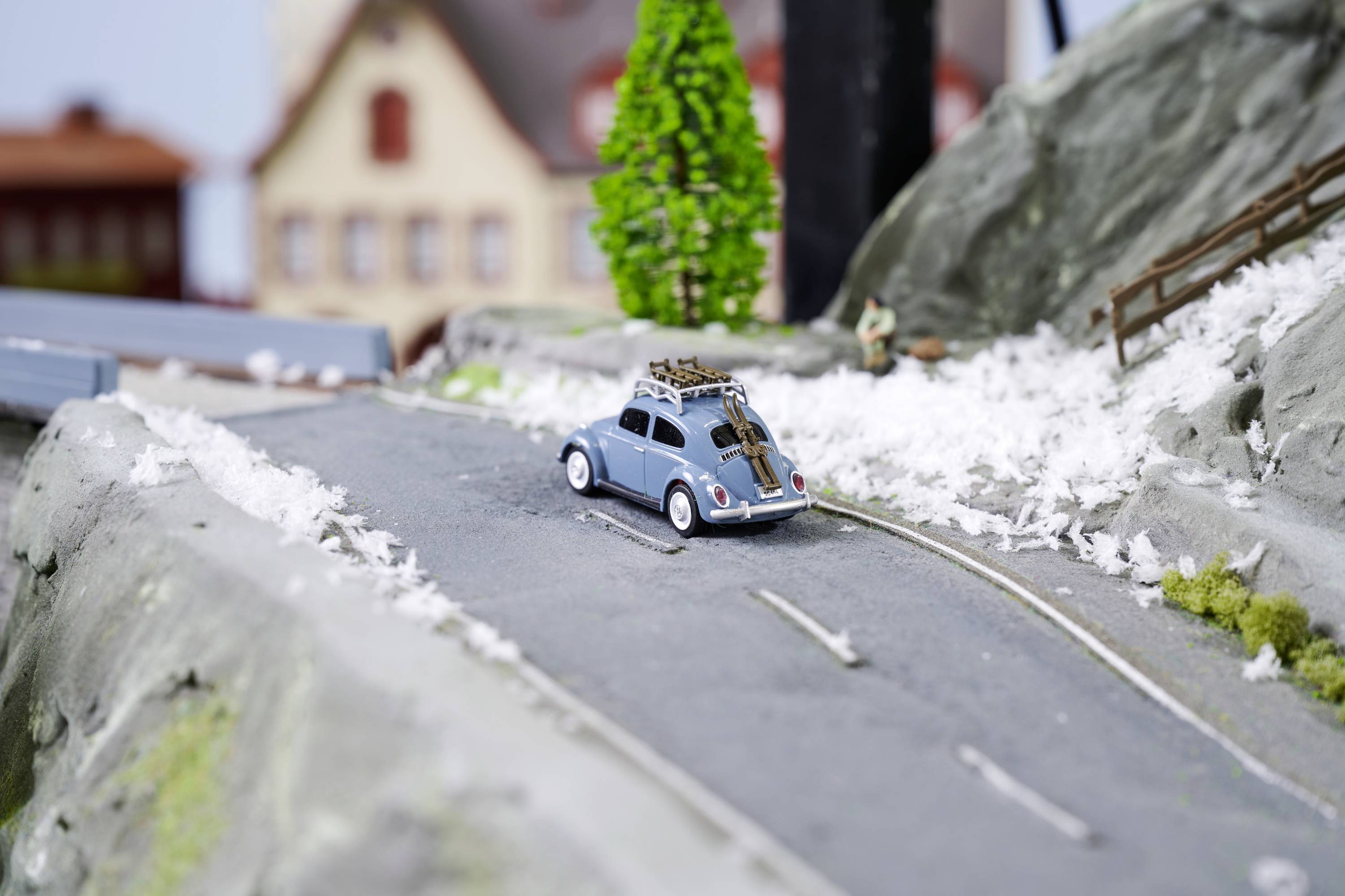 Carson Modellsport 500504149 VW Käfer Wintersport 1:87 Auto RC électrique Voiture de tourisme