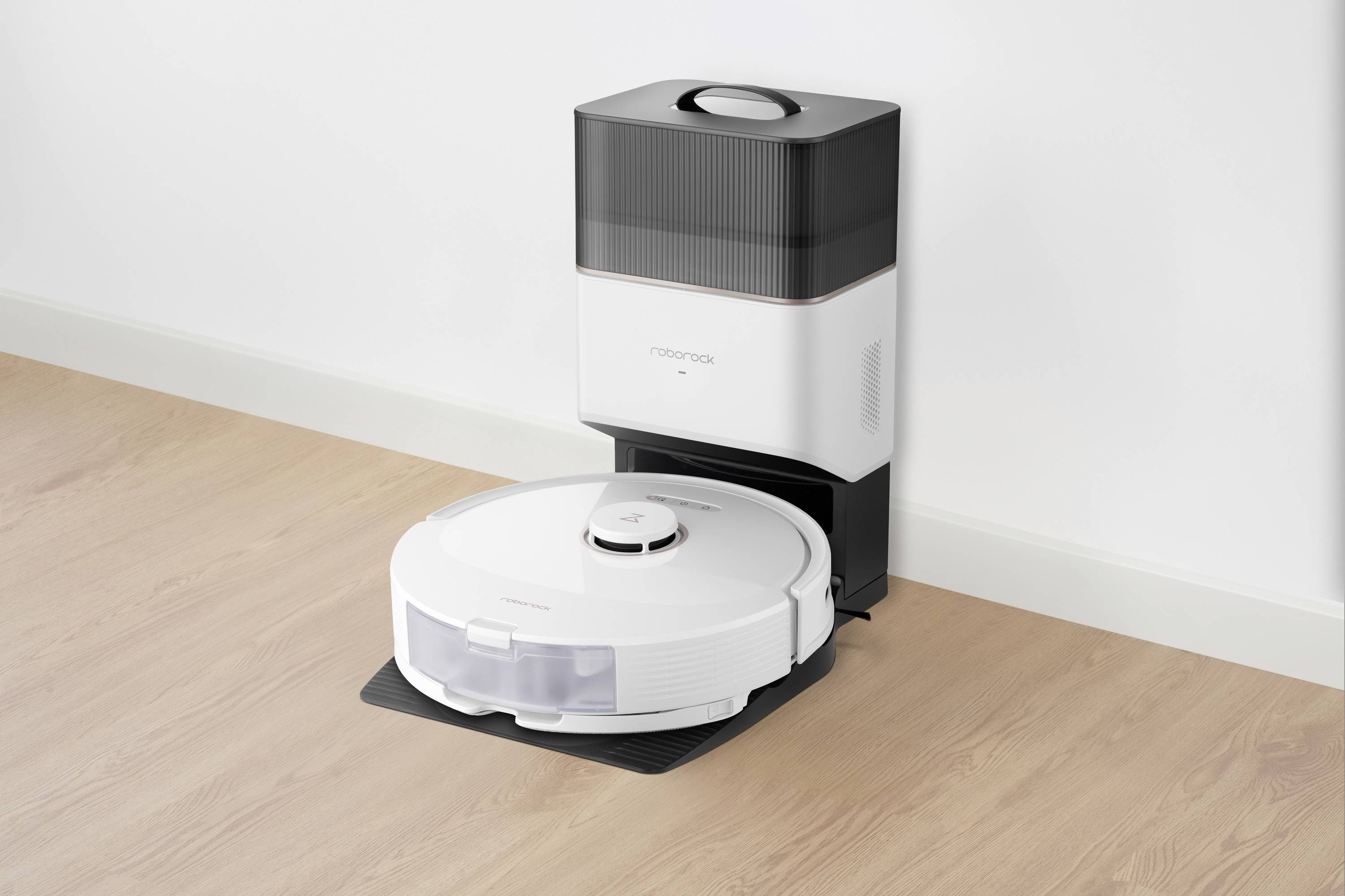 Roborock Q8 Max+ Weiß Robot aspirateur et nettoyeur blanc