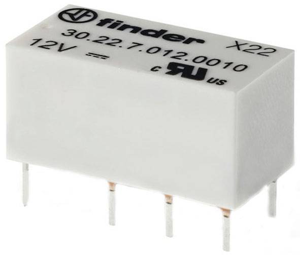 Un composant électronique blanc rectangulaire avec des broches argentées. L'inscription indique : 'finder X22, 30.22.7.012.0010, 12V'.