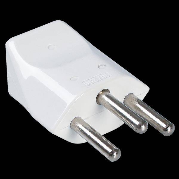 Adaptateur triphasé sur fond noir, typiquement utilisé dans les foyers pour les appareils électriques.