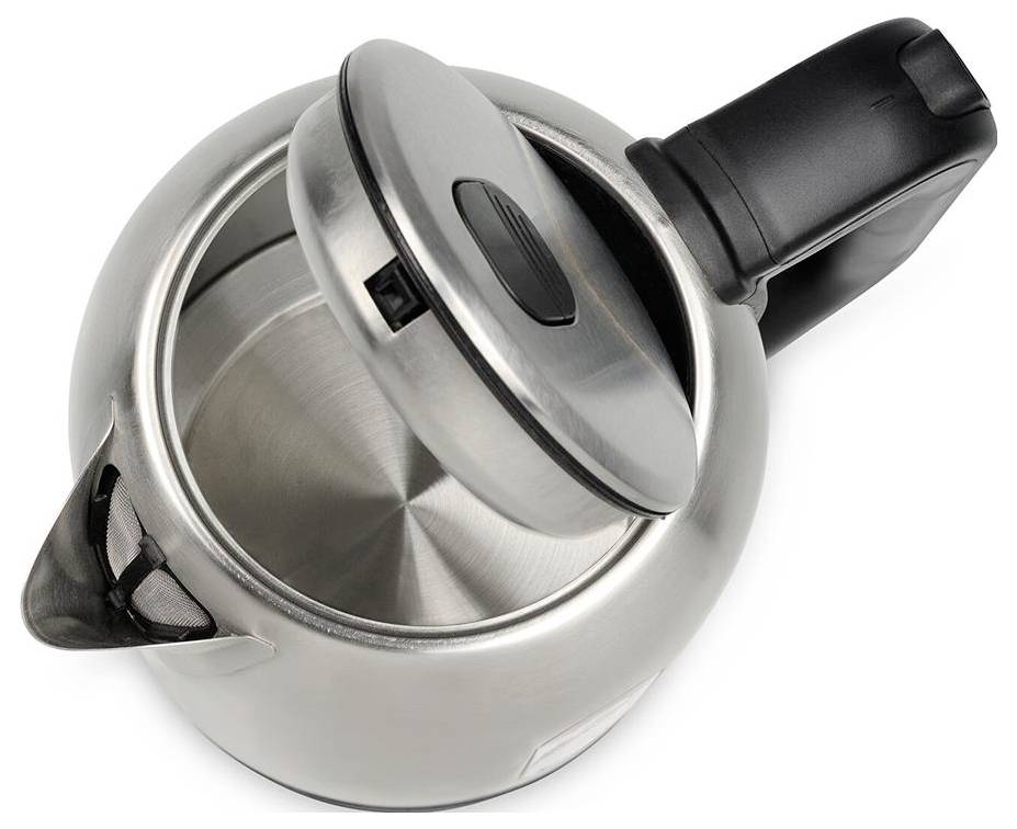 Une bouilloire en acier inoxydable avec une poignée noire et un couvercle ouvert, montrant un filtre à la sortie, vue de dessus.