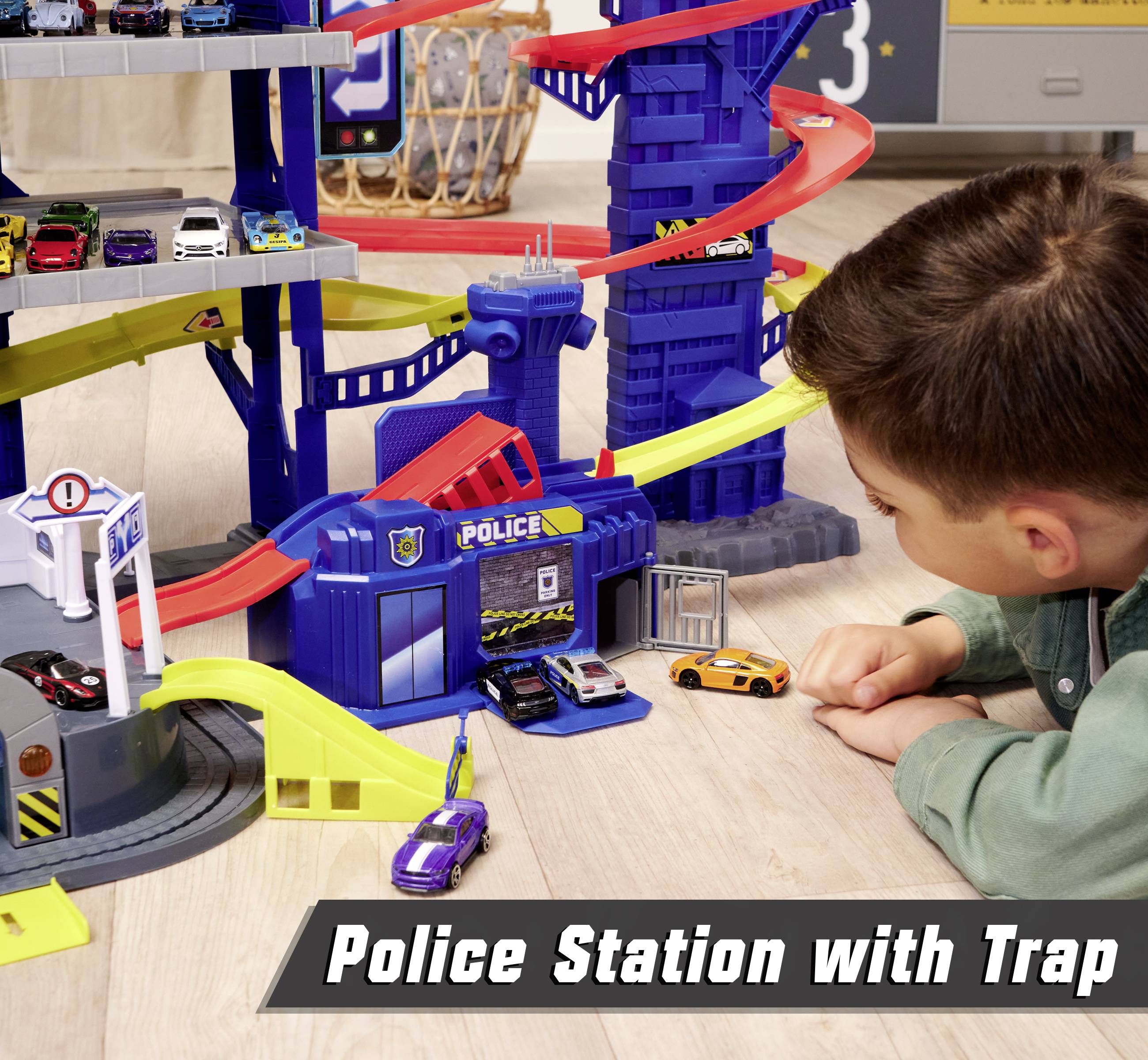 Mj Majorette Super Chase Center+5 Vehicl