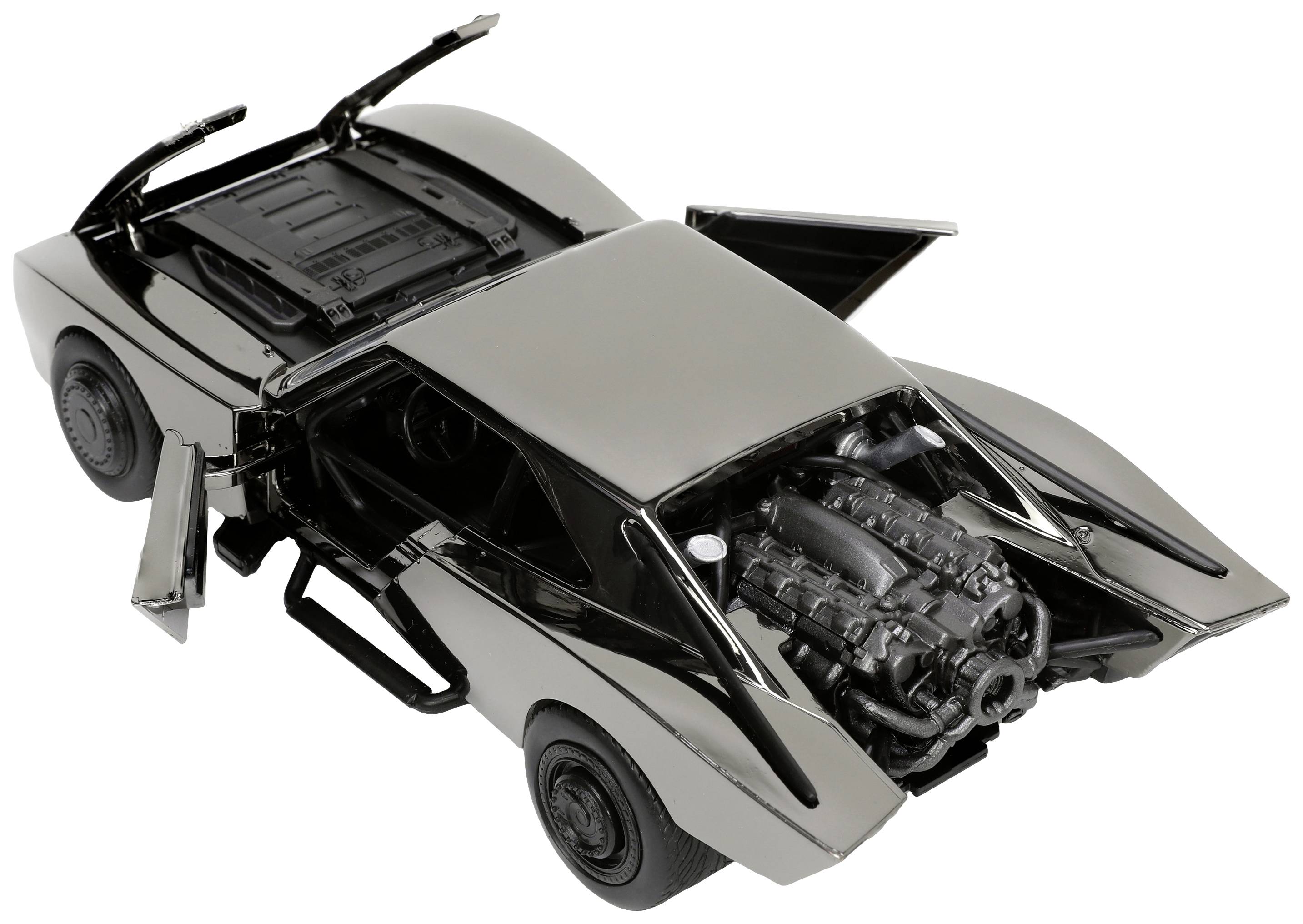 Un modèle de voiture de sport argenté avec les portes, le coffre et le capot ouverts, montrant l'intérieur détaillé et le moteur.