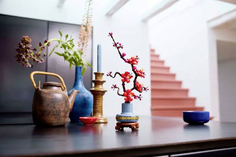 10369 LEGO® ICONS™ Fleur de prune