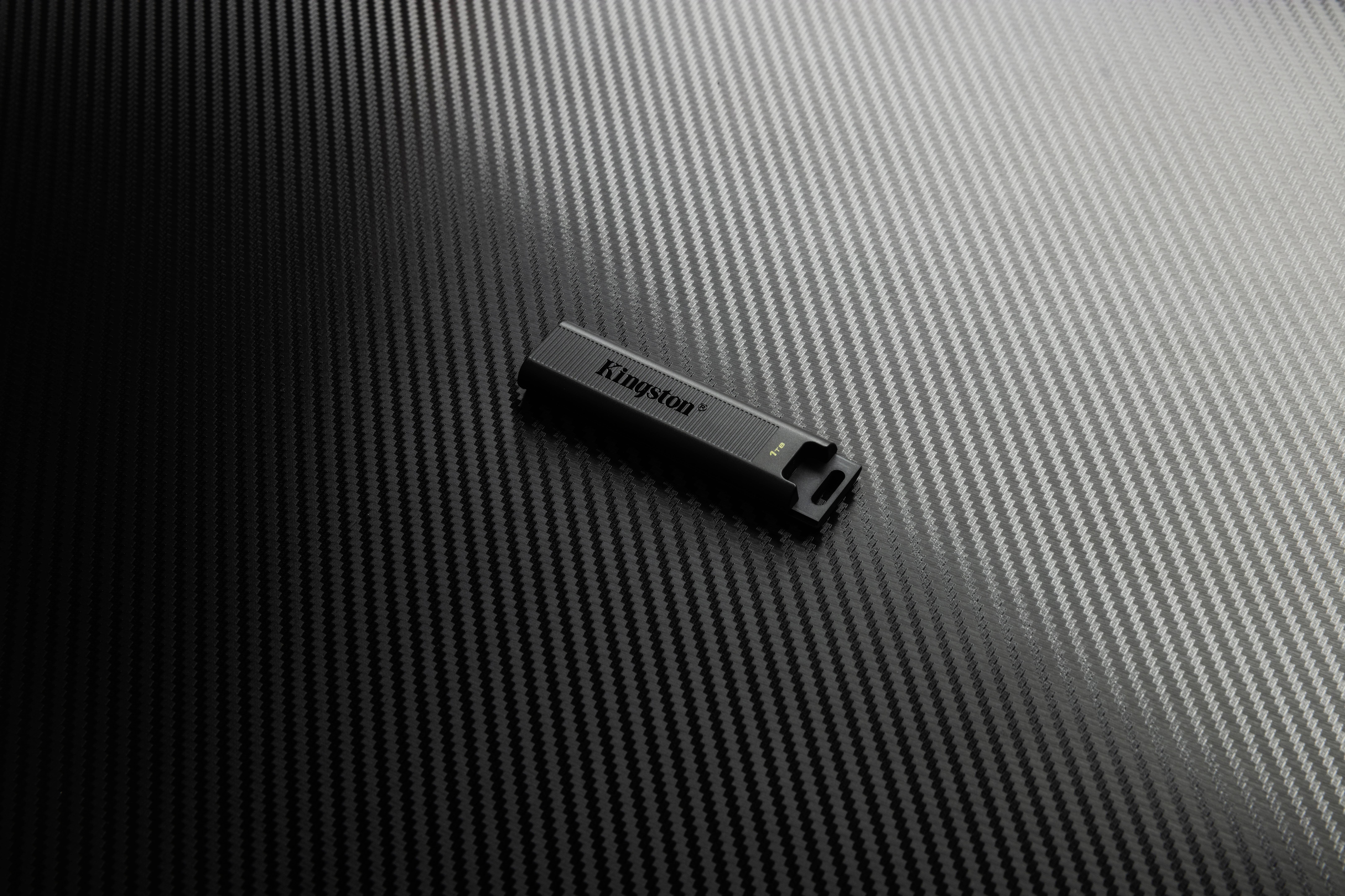 Kingston DataTraveler Max Clé USB au détail 1 TB noir DTMAX/1TB USB-C®