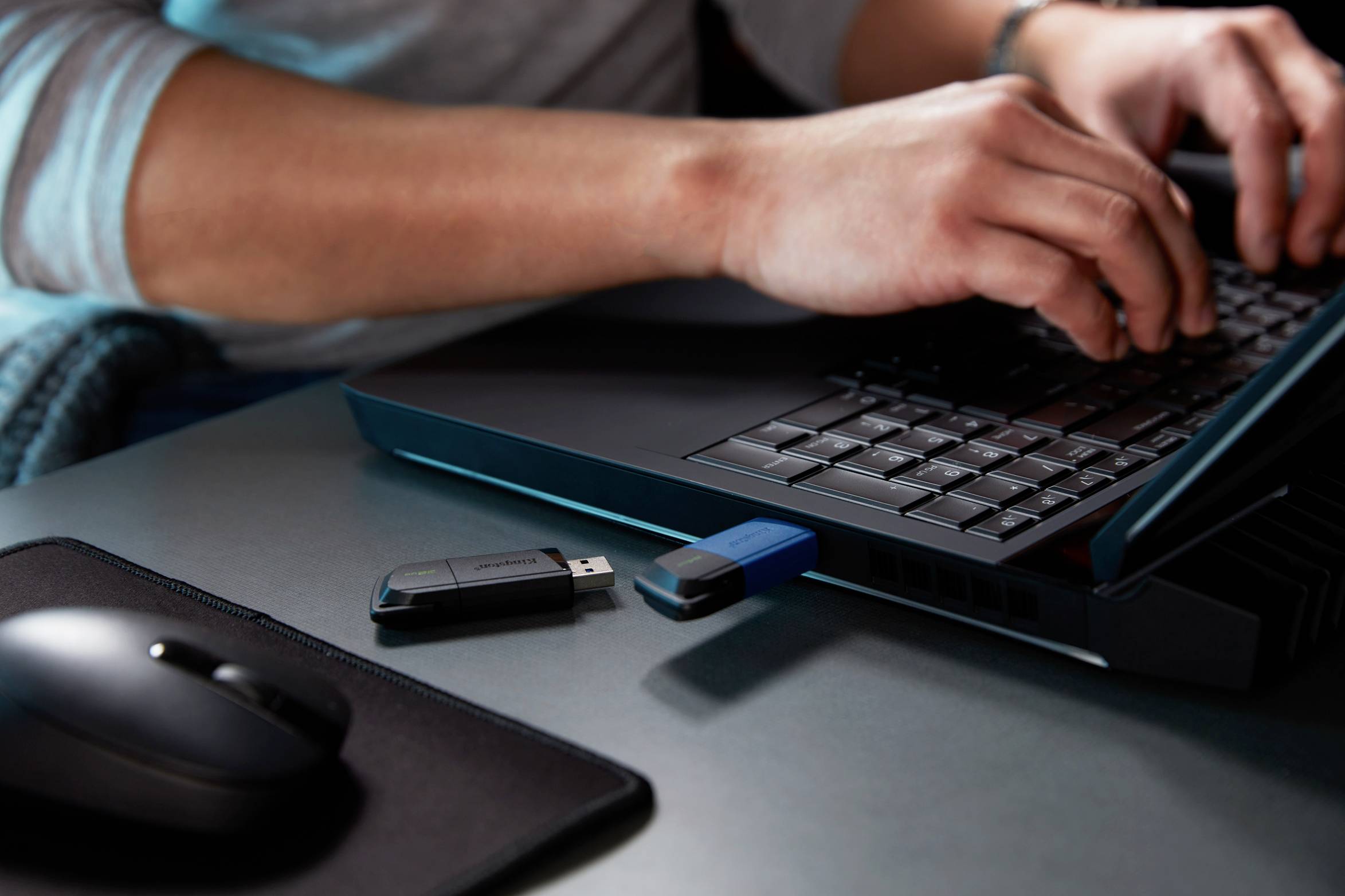 Kingston DataTraveler Exodia M Clé USB au détail 64 GB noir/bleu DTXM/64GB USB 3.1 (Gen 1)