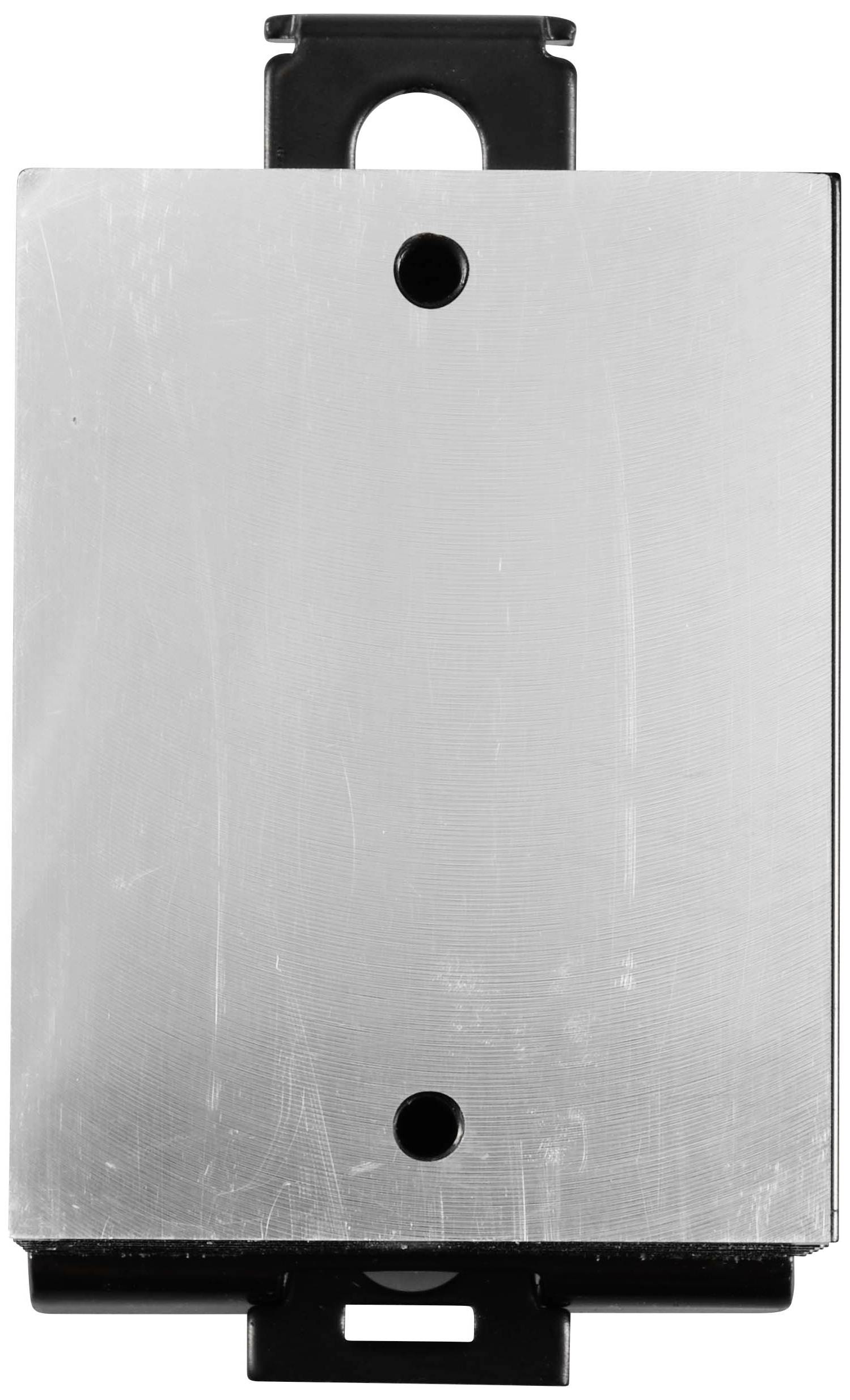 Plaque métallique avec deux trous, fixée sur un support en plastique noir. Probablement un composant d'un dispositif technique ou industriel.