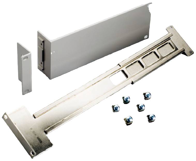 Un ensemble de pièces en métal et en plastique pour une carte d'extension de PC, comprenant un cache et des vis. Adapté aux boîtiers d'ordinateur.
