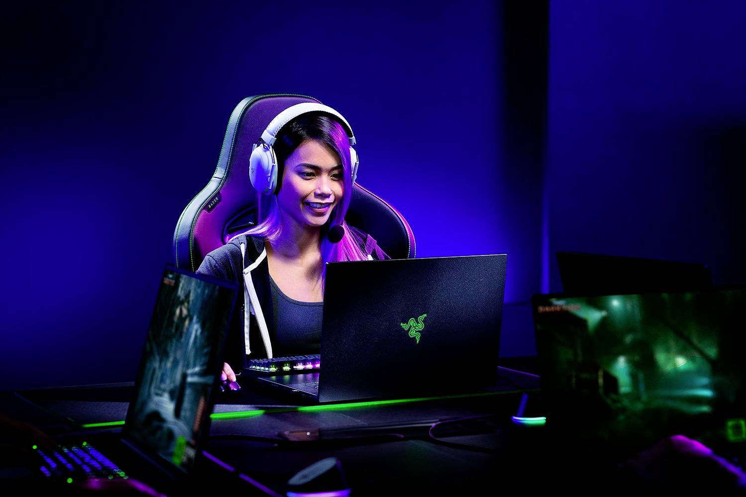 RAZER Blackshark V2 Pro+ White Micro-casque supra-auriculaire sans fil Stereo blanc Gaming