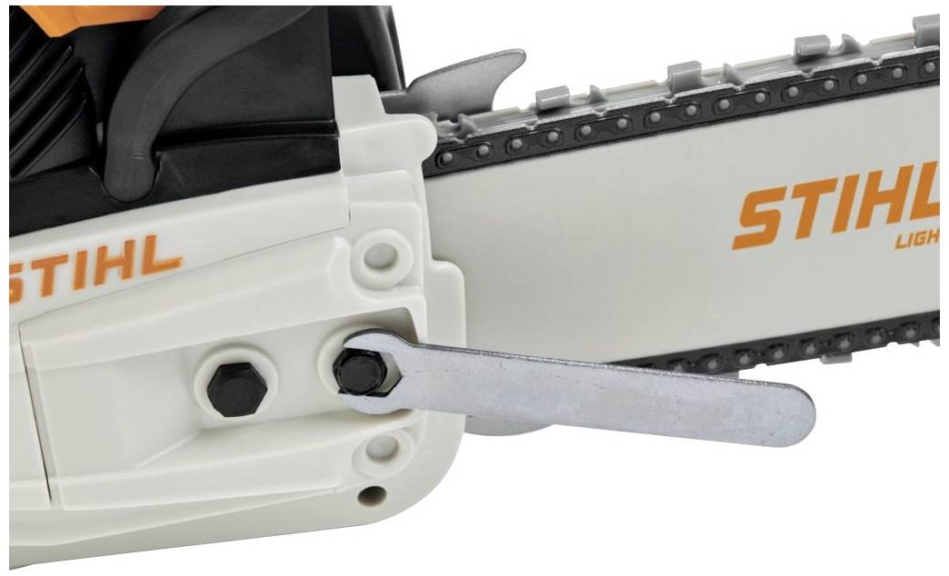 Scie à moteur Stihl 0421 600 0053