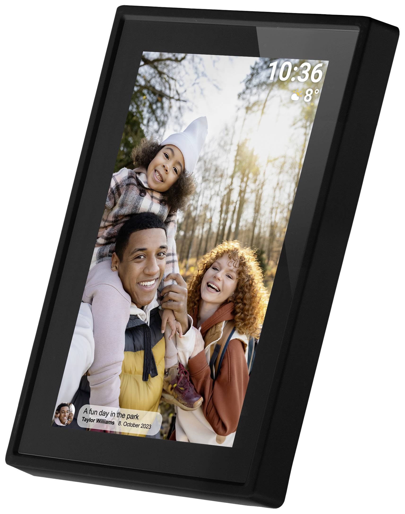 Famille souriante dans le parc, soleil d'automne en arrière-plan. Température : 8°C. Heure : 10h36. Légende photo : 'Une belle journée au parc'.