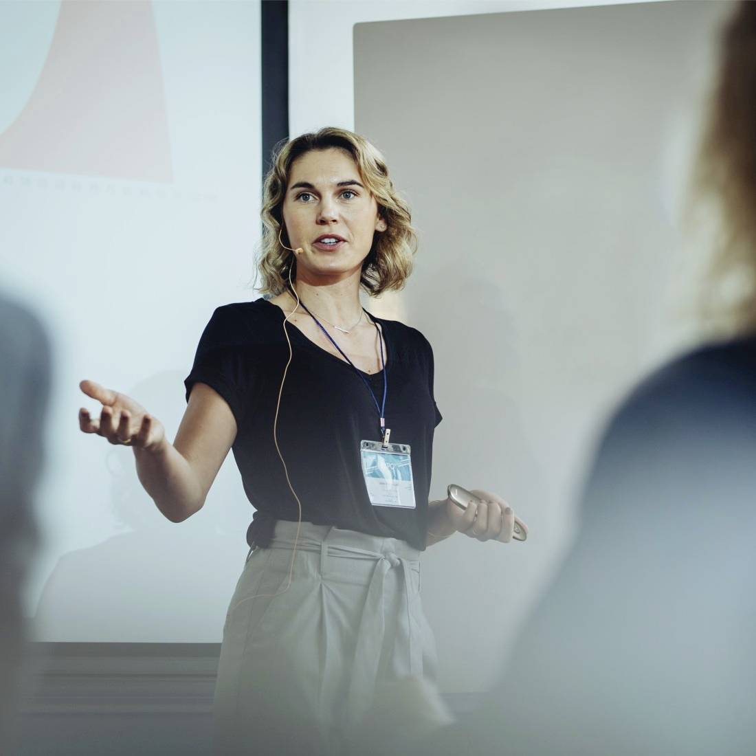 Hama Spot-Pointer V2 radio Télécommande de présentation Ecran intégré, avec pointeur laser virtuel