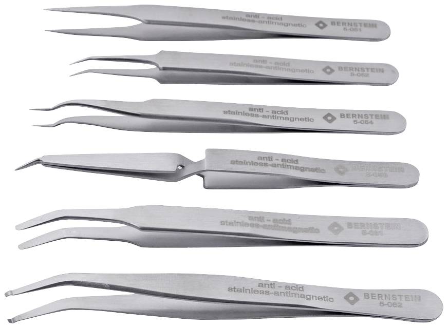 Six différentes pinces à épiler en acier inoxydable de formes et de tailles variées sur un fond blanc.