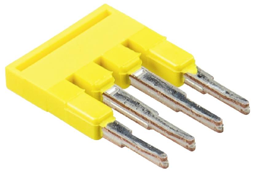 Cavalier jaune à quatre broches métalliques, utilisé pour établir des connexions électriques sur des circuits imprimés.