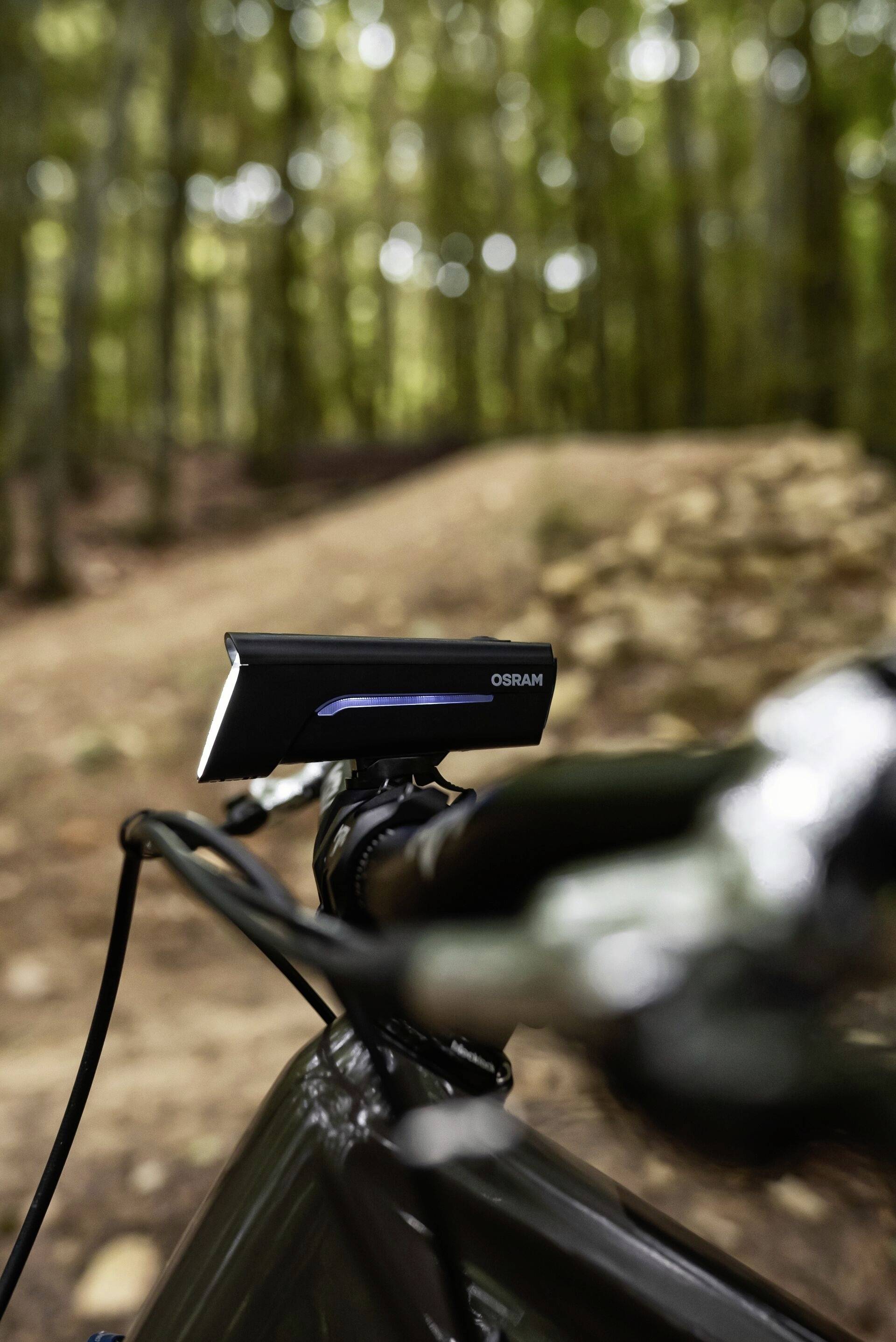 Osram Automotive Kit d'éclairage de vélo RACE 100 SET LED à batterie noir