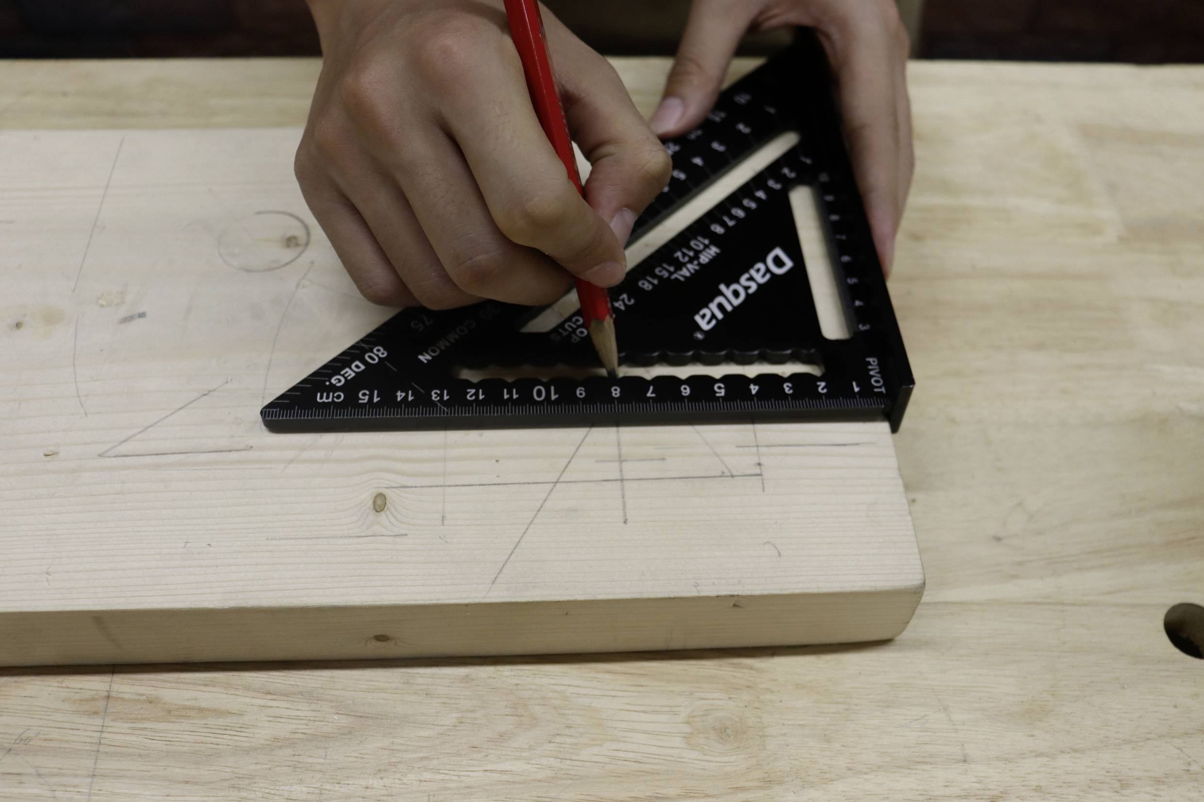 Dasqua 1804-0706 Équerre à chevrons 90 °