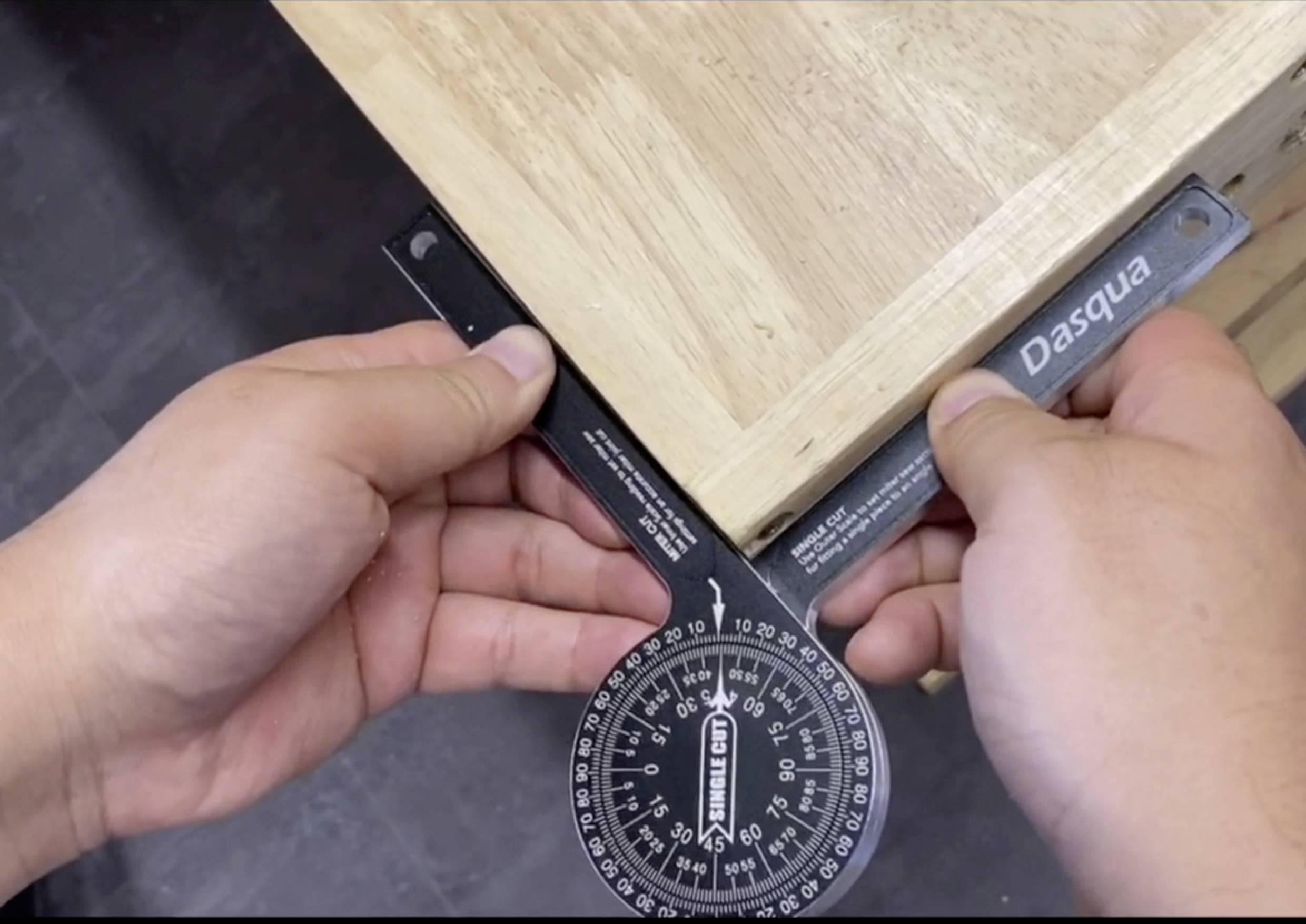 Dasqua 1804-1006 Rapporteur d'angle pour scie à onglet 90 °