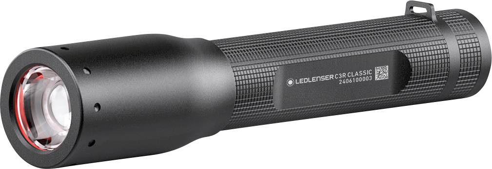 Lampe de poche noire avec poignée texturée et accent rouge autour de la lentille. Le logo de la marque et le numéro de modèle sont visibles sur le côté.