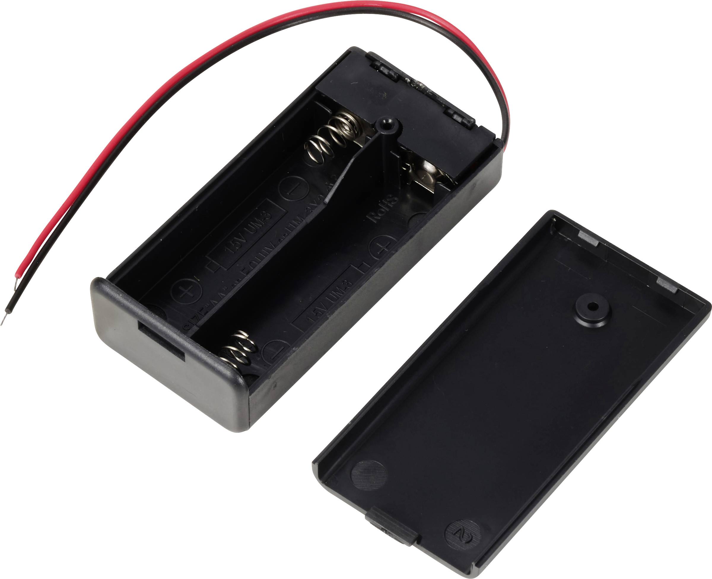 Boîtier de support de pile en plastique noir pour deux piles AA avec couvercle amovible ; montre des fils de connexion rouges et noirs.