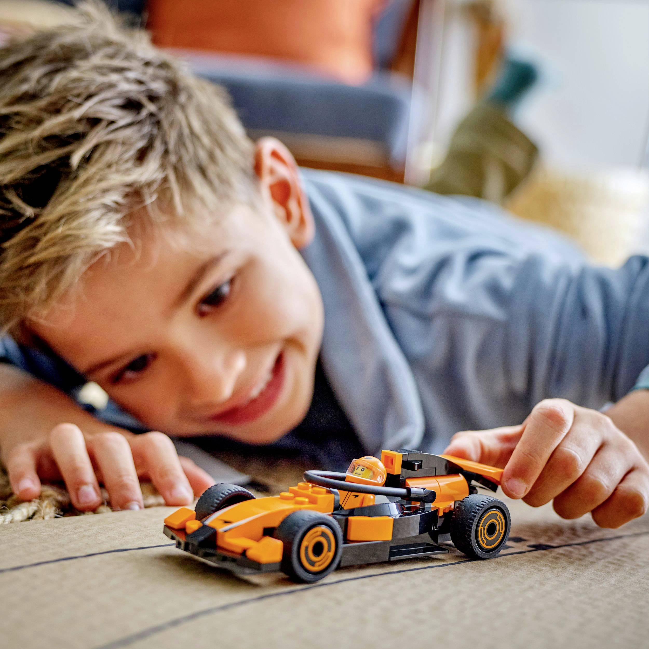 60442 LEGO® CITY Pilote de course F1 ® avec voiture de course McLaren