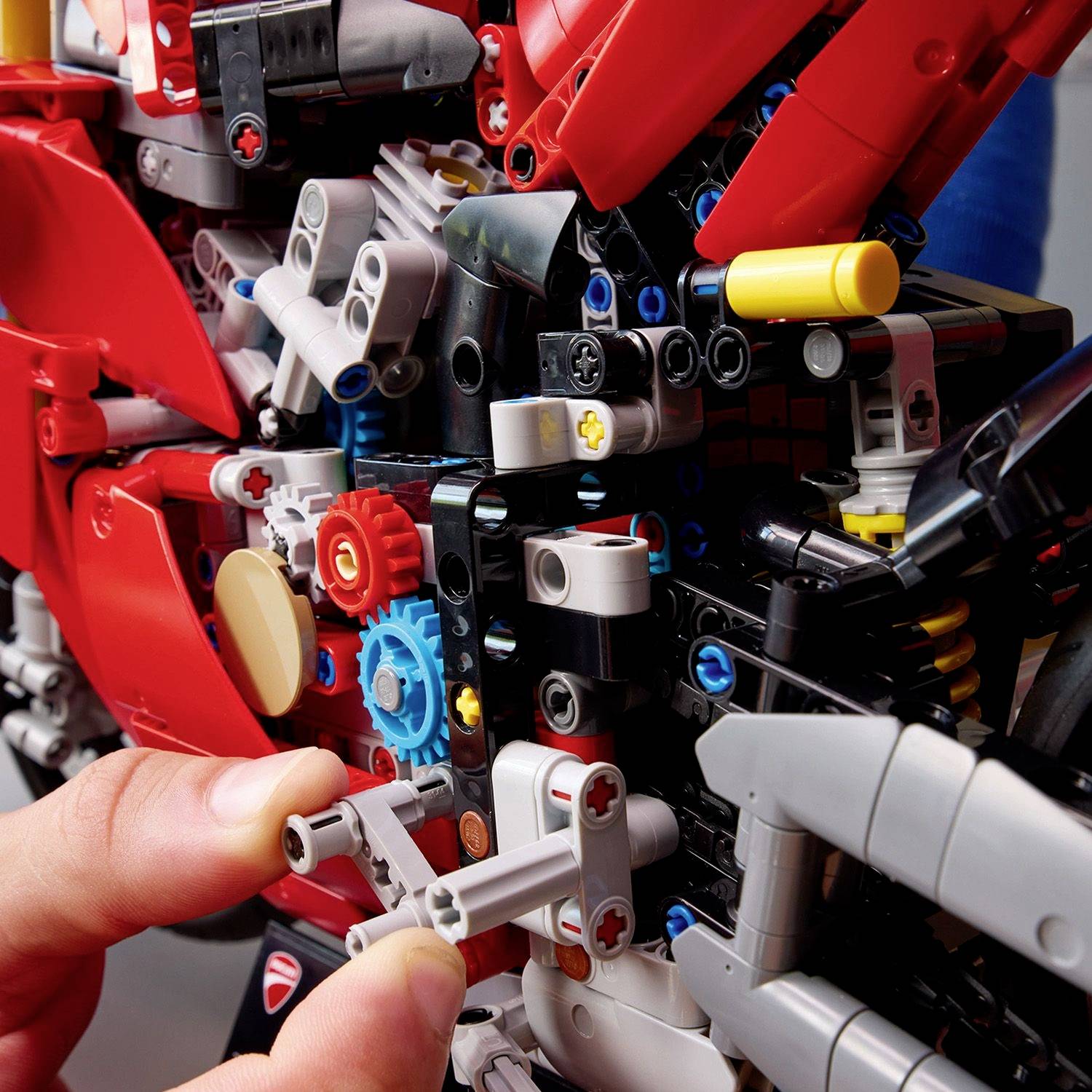 42202 LEGO® TECHNIC Moto Ducati Panigale V4 S.