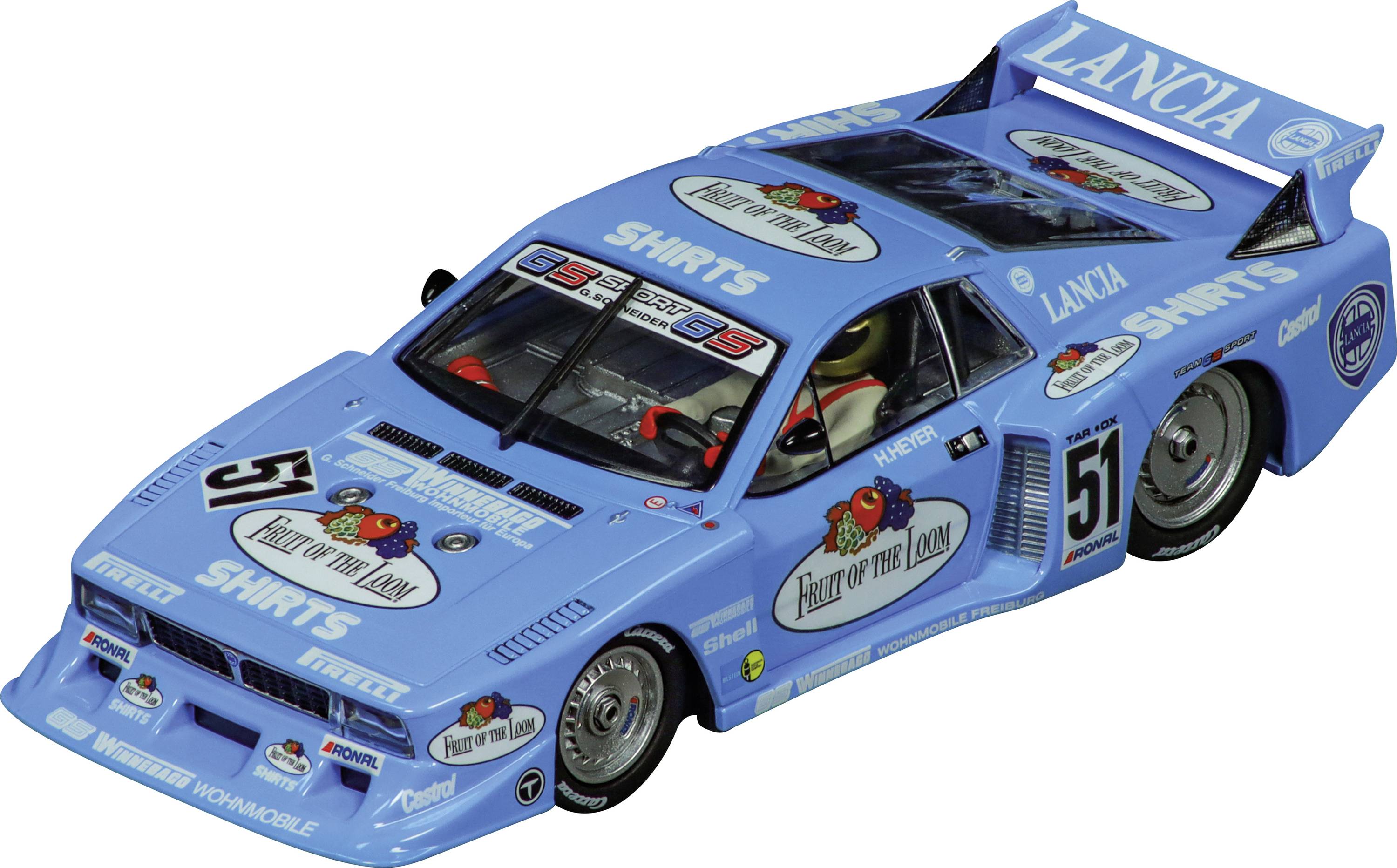 Une voiture de course miniature bleue portant le numéro 51 et des logos sur le capot, dont 'LANCIA' et 'SHIRTS' en grandes lettres.