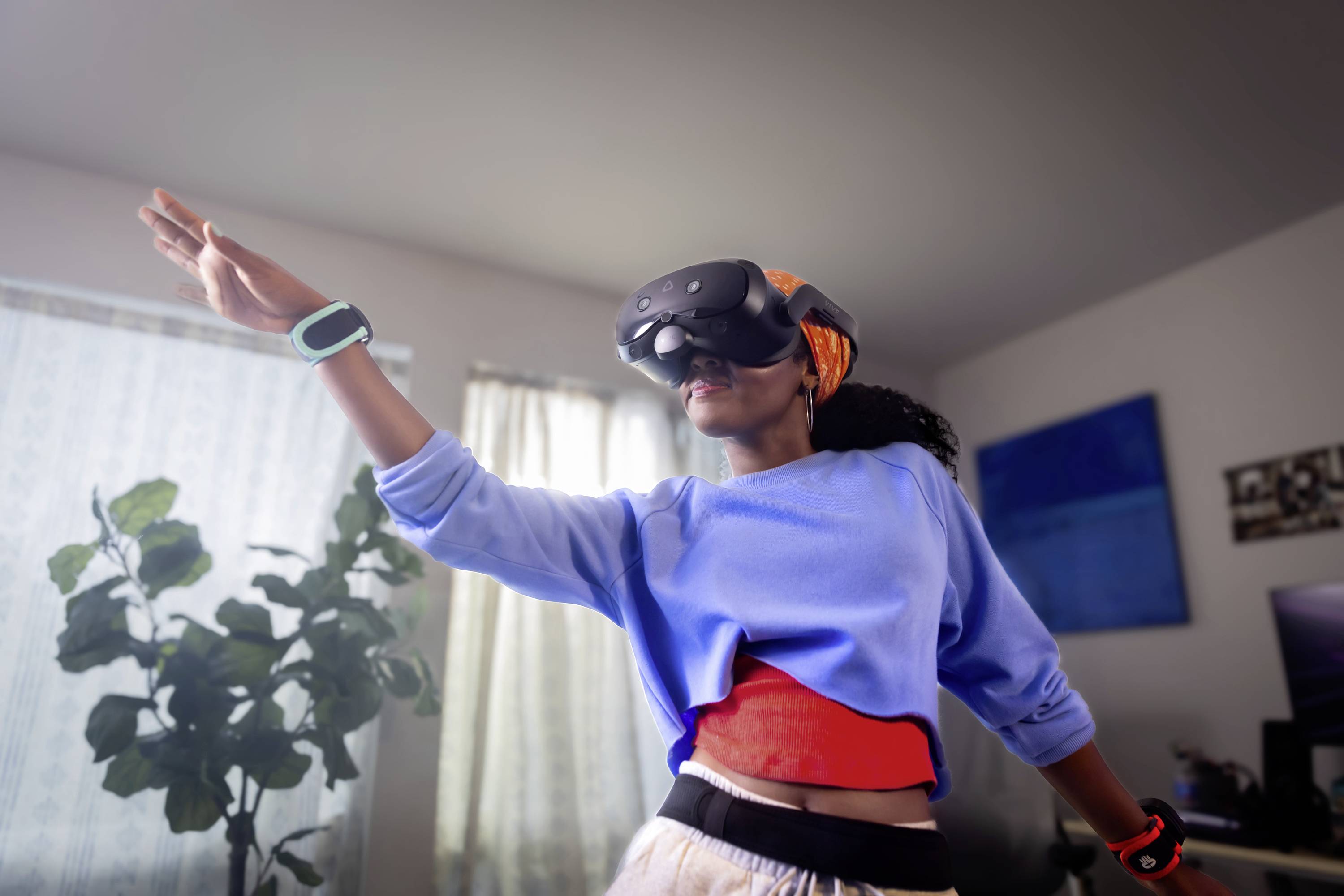 HTC Vive Focus Vision Consumer Edition Casque de réalité virtuelle noir 128 GB avec manettes