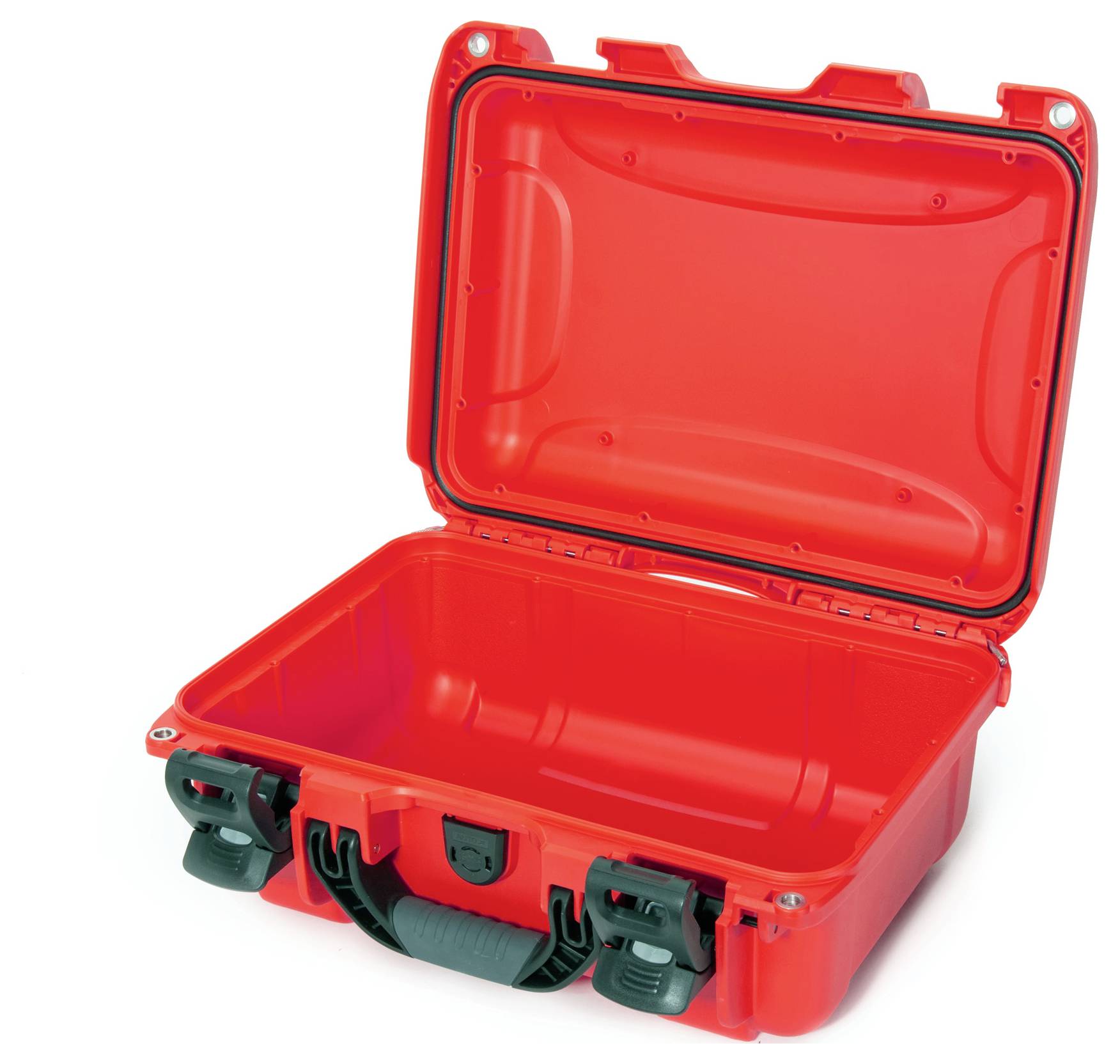 Une valise rigide rouge ouverte avec une fermeture solide et une poignée, vide, sur un fond blanc.