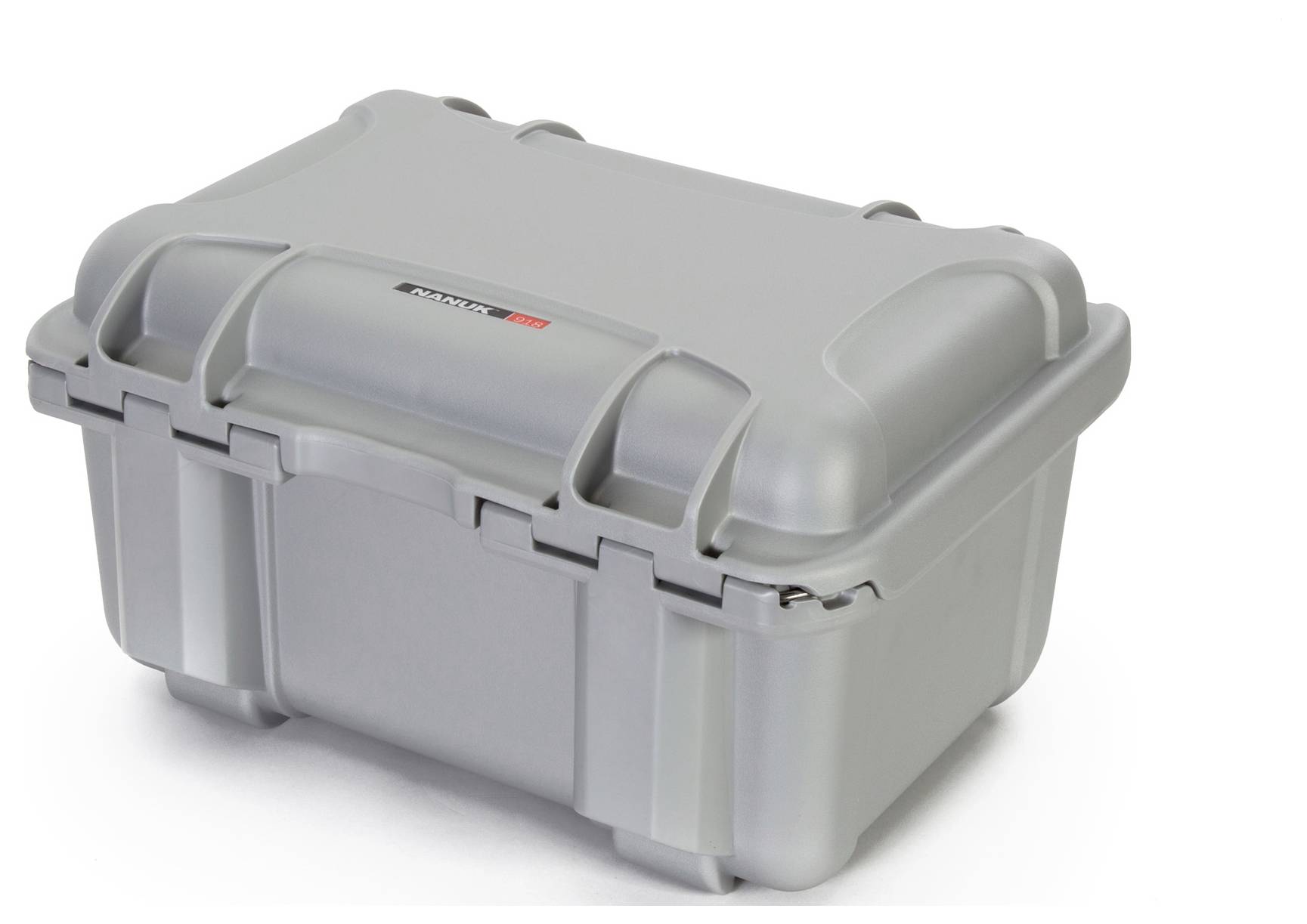 Étui de protection argenté, robuste, avec fermeture sécurisée. Adapté pour le rangement sécurisé d'équipements sensibles.