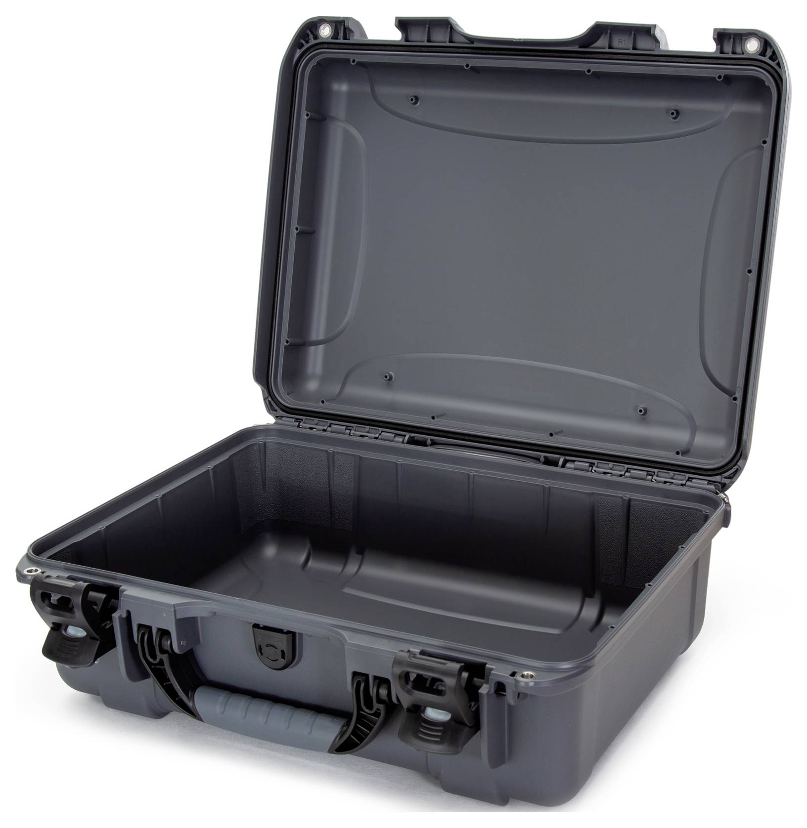 Une valise rigide noire ouverte et vide, avec une poignée robuste et des fermetures verrouillables, adaptée pour un transport sécurisé.