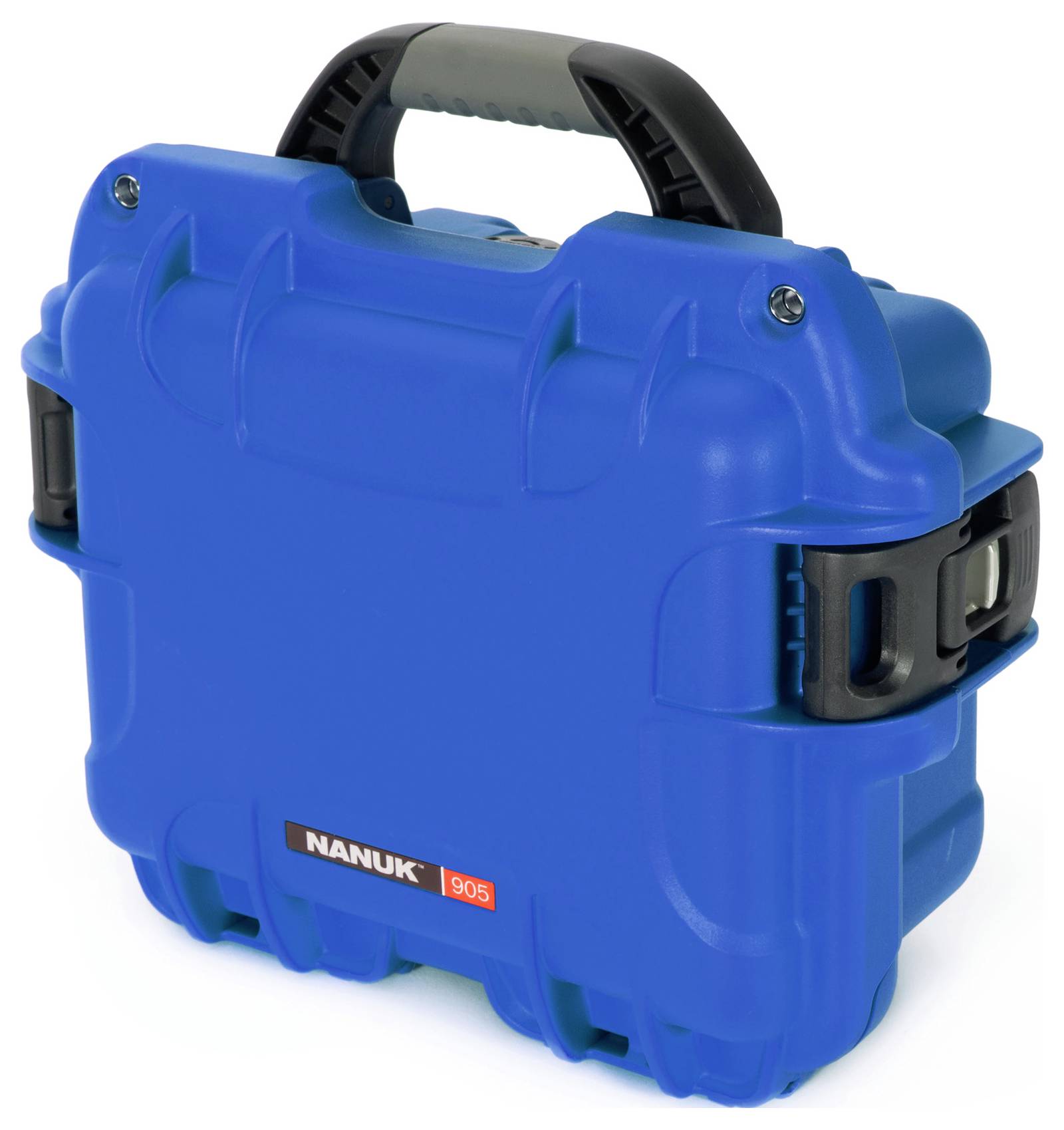 Valise de transport bleue, robuste, avec poignée et fermoirs noirs, de marque 'Nanuk 905', adaptée au transport sécurisé d'objets.