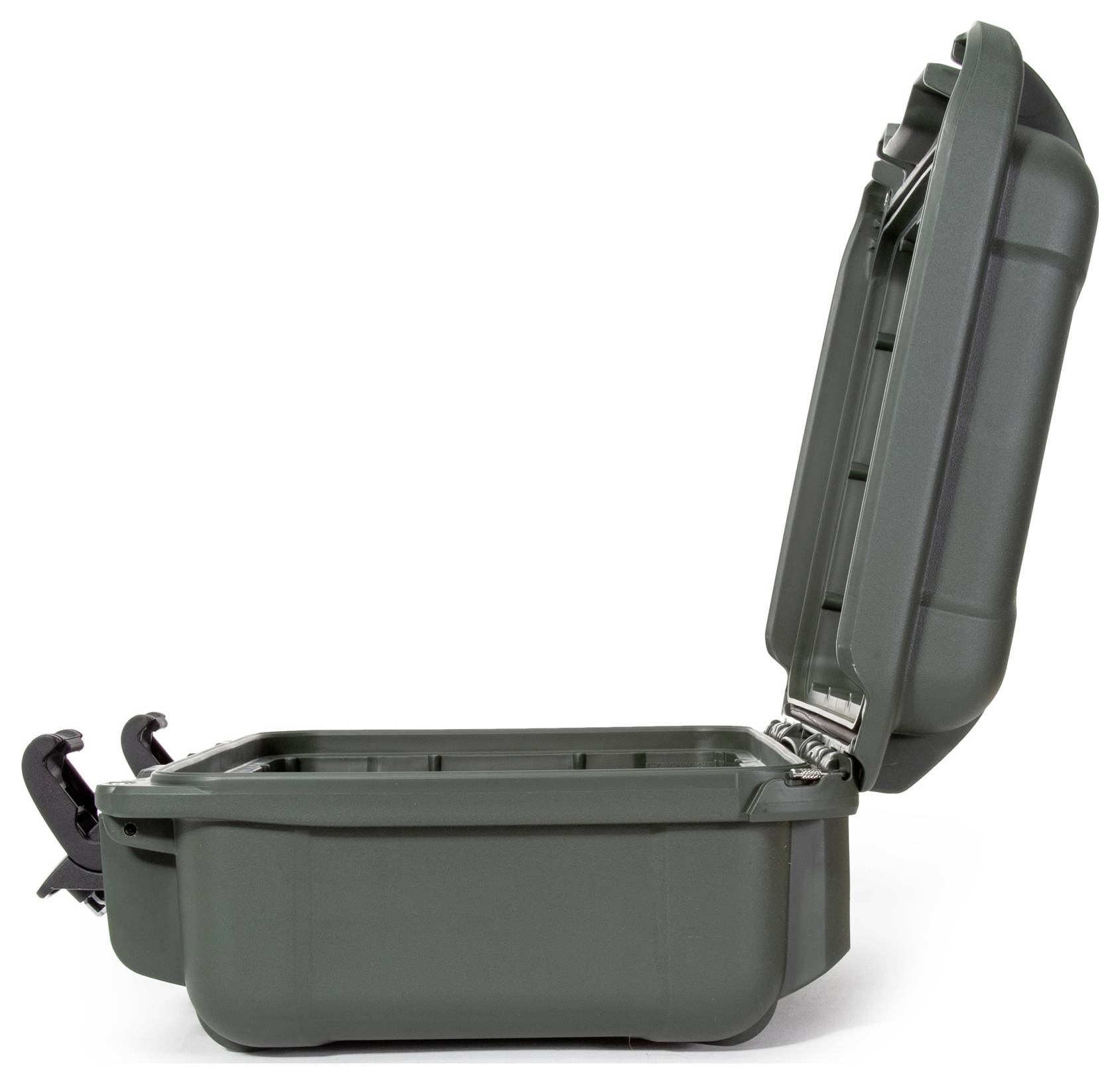 Valise rigide grise ouverte avec des coins renforcés et un design robuste, adaptée au stockage et au transport en toute sécurité.