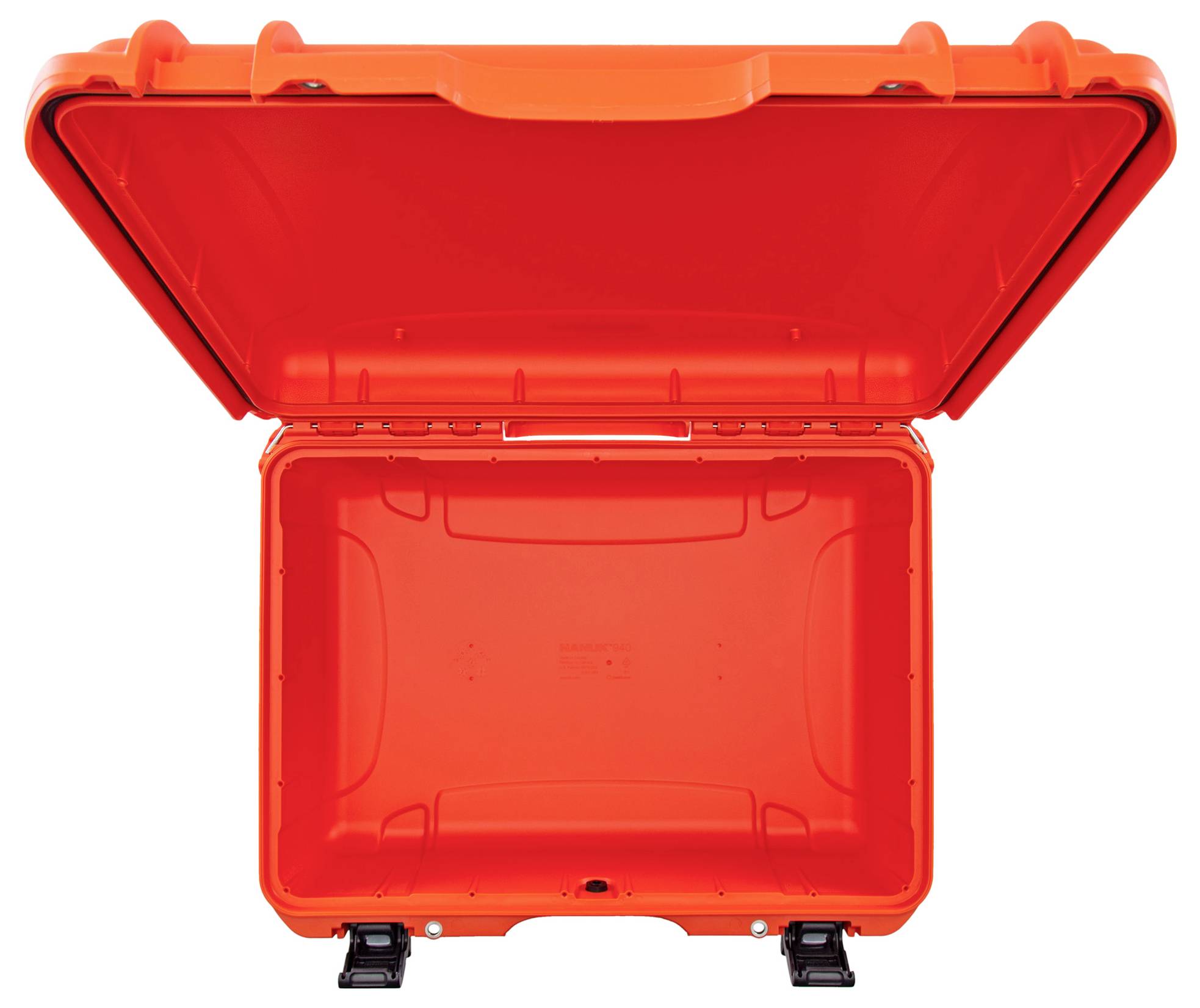 Un étui de protection orange ouvert, vide, avec un boîtier robuste et deux fermoirs noirs.