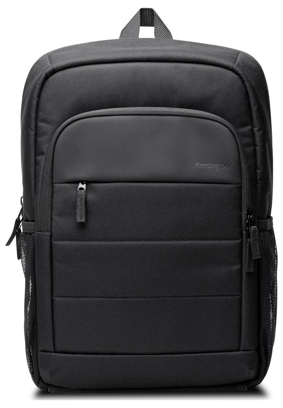 Un sac à dos noir avec plusieurs poches à fermeture éclair et des poches latérales en filet, adapté à un usage quotidien et aux voyages.