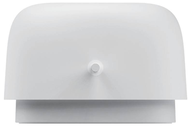 Une couverture en plastique blanche, rectangulaire, avec des bords arrondis et un point de fixation central au milieu.