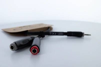 Adaptateur Y Cordial 14892 Jack audio [1x Jack mâle 3.5 mm - 2x Jack femelle 6,3 mm (mono)] 0.30 m noir gaine en PVC, câble jumelé