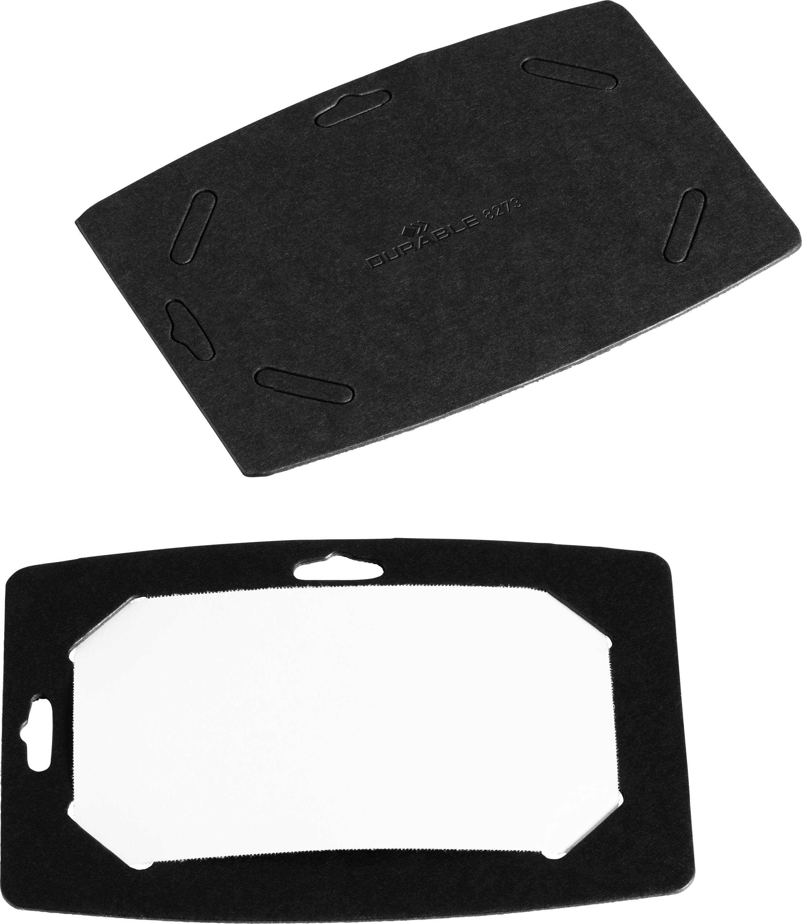 Deux porte-badges noirs rectangulaires avec des coins découpés et des ouvertures pour une lanière ; l'un montre le recto, l'autre le verso.