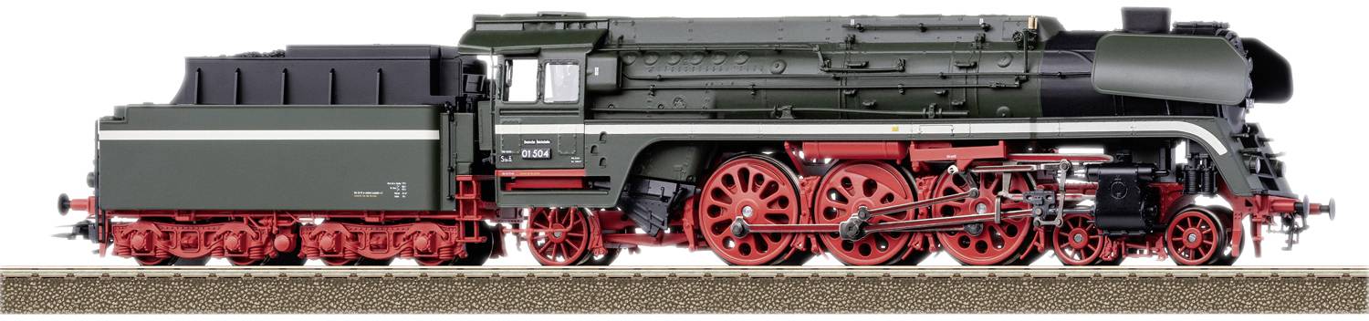 Une locomotive modèle stylisée en noir, vert et rouge est posée sur une voie ferrée. Des détails techniques sont visibles, avec des roues de cinq couleurs différentes.