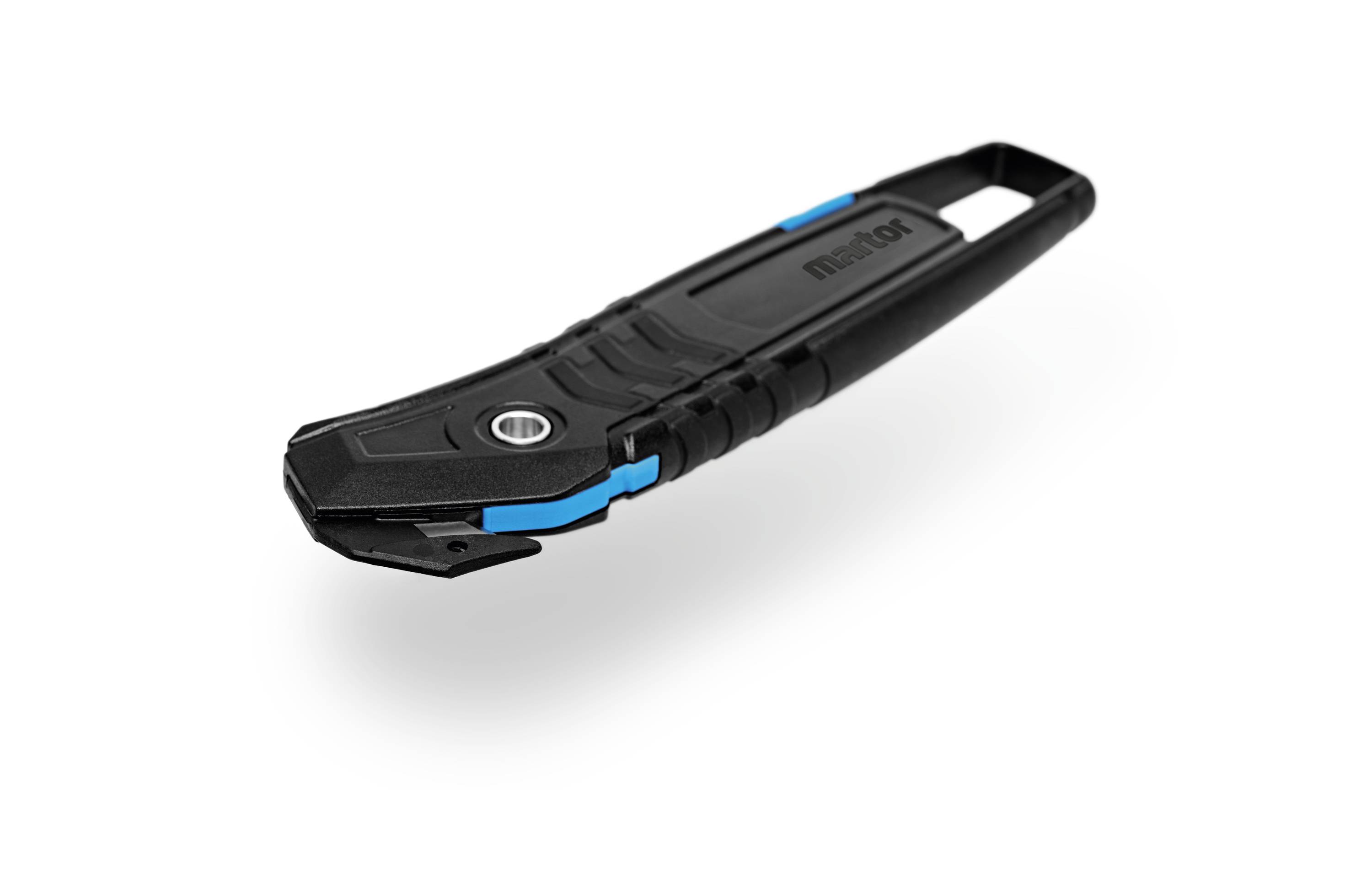 Un couteau de sécurité noir et bleu avec une poignée ergonomique, adapté pour couper en toute sécurité les matériaux d'emballage.