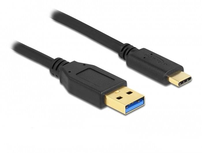 Câble USB avec une fiche USB-A et une fiche USB-C, montrant les deux extrémités côte à côte.