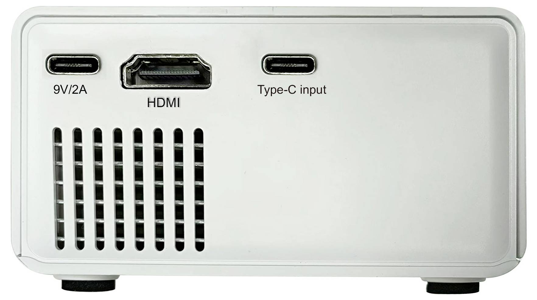 Surface blanche de l'appareil avec les connexions : « 9V/2A », « HDMI » et « entrée Type-C ». Face avant avec une fente de ventilation.