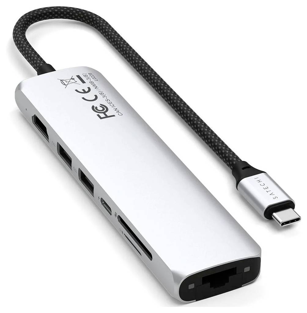 Un hub USB-C argenté avec port Ethernet, trois ports USB, une sortie HDMI et un lecteur de carte SD.