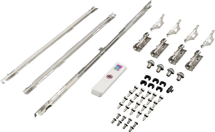 Ensemble de montage pour table extensible avec rails métalliques, vis, clips et télécommande sur fond blanc.