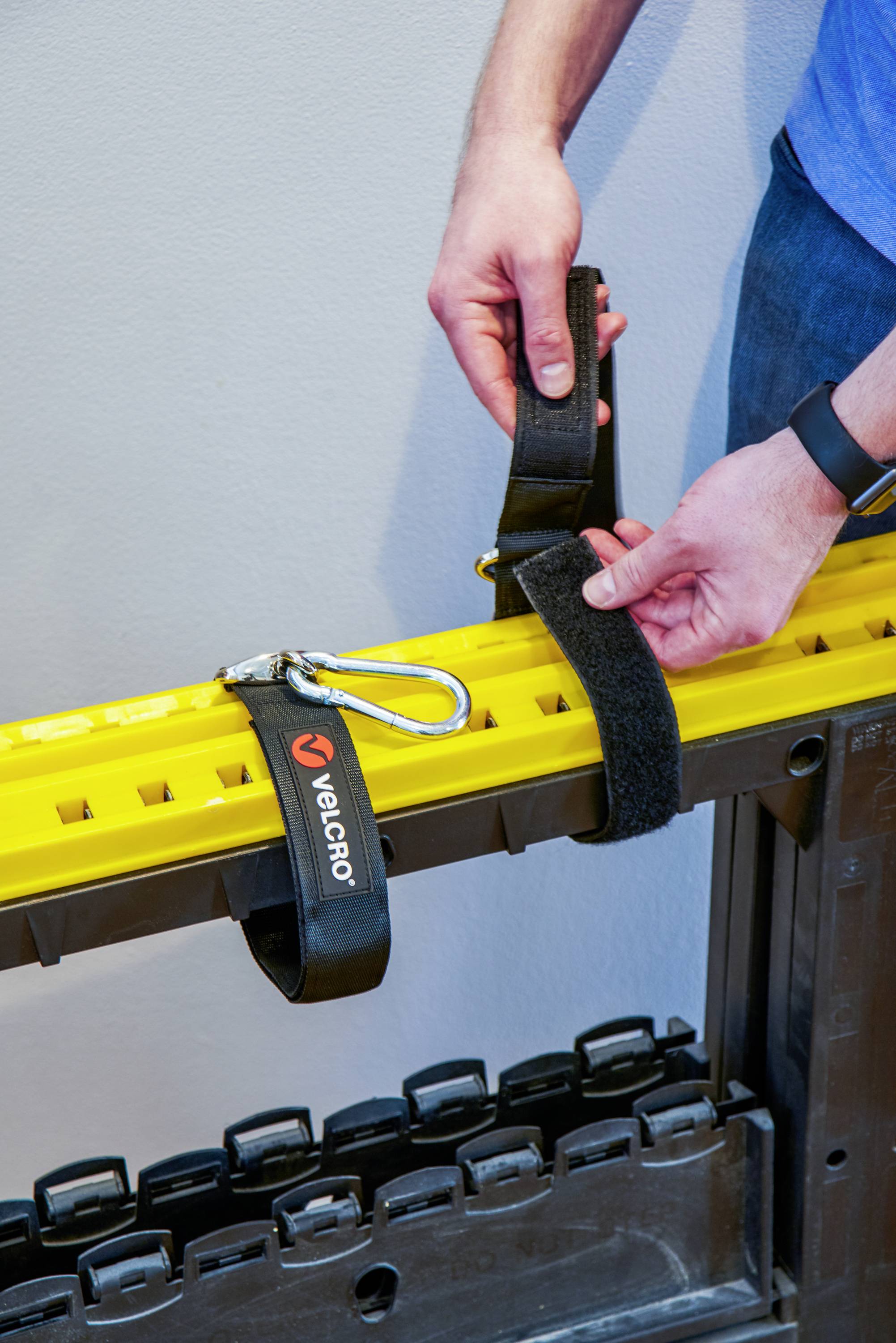 VELCRO® Ceinture auto-agrippante avec boucle extra-fort (L x l) 610 mm x 25 mm noir 1 pc(s)