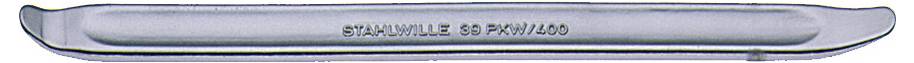 Tige en métal avec texte gravé 'CHANELLE STAINLESS'.