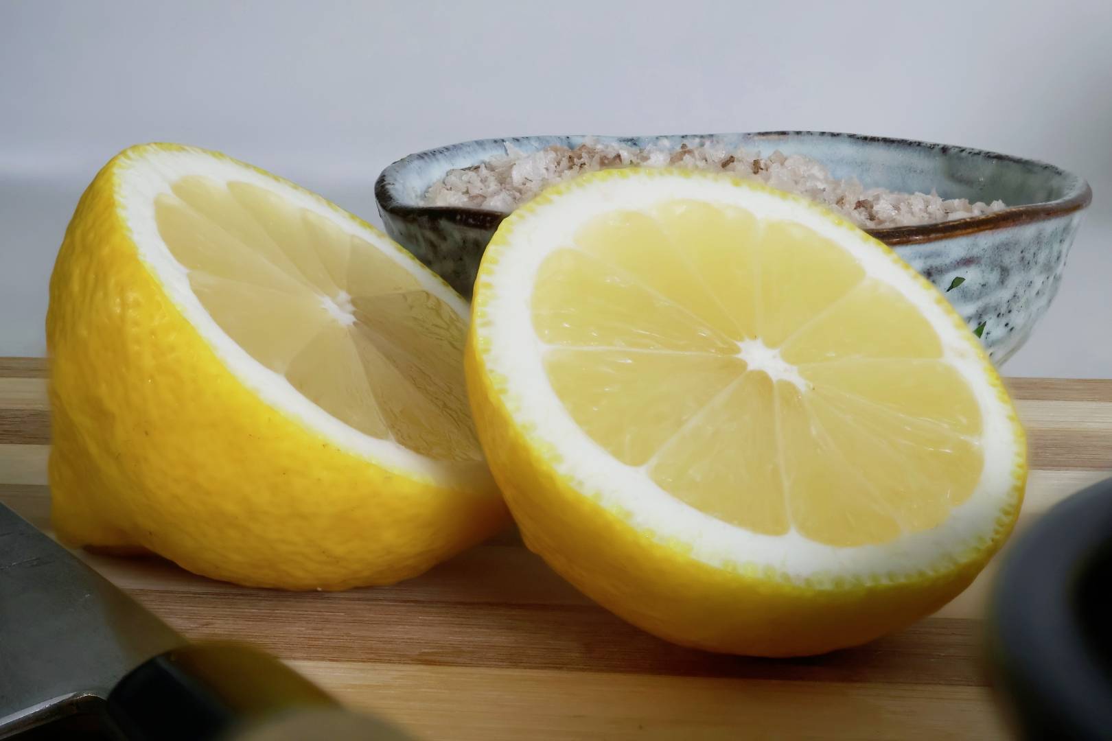 Canon EOS R50 Kit schwarz + RF-S 18-45 I Appareil photo reflex numérique avec RF-S 18-45 mm noir vidéo 4K, sabot pour flash