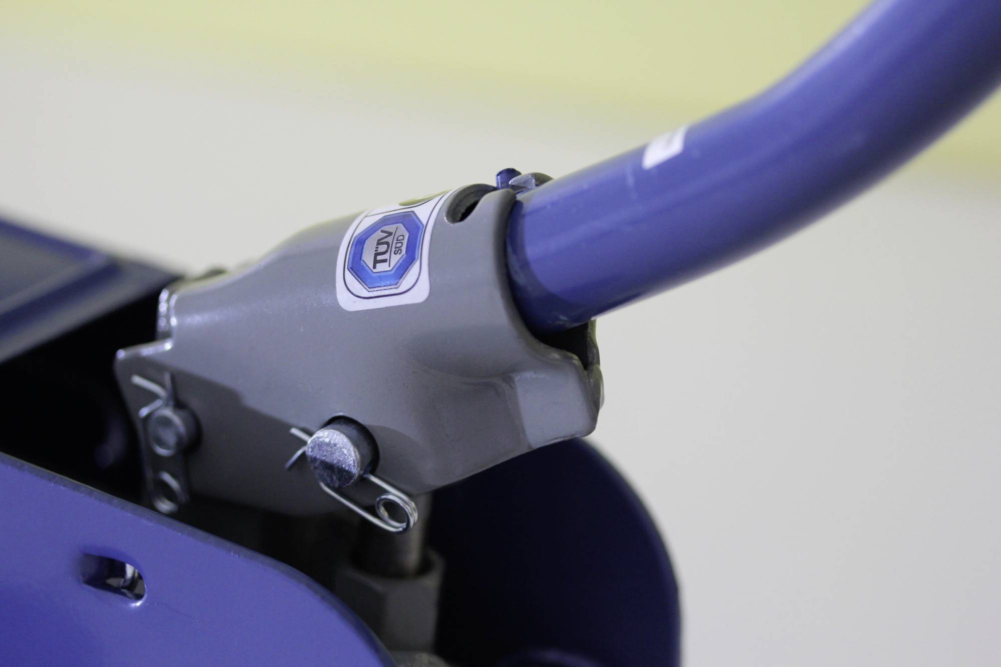 cartrend Cric rouleur 2 t Hauteur de travail: 135 - 340 cm