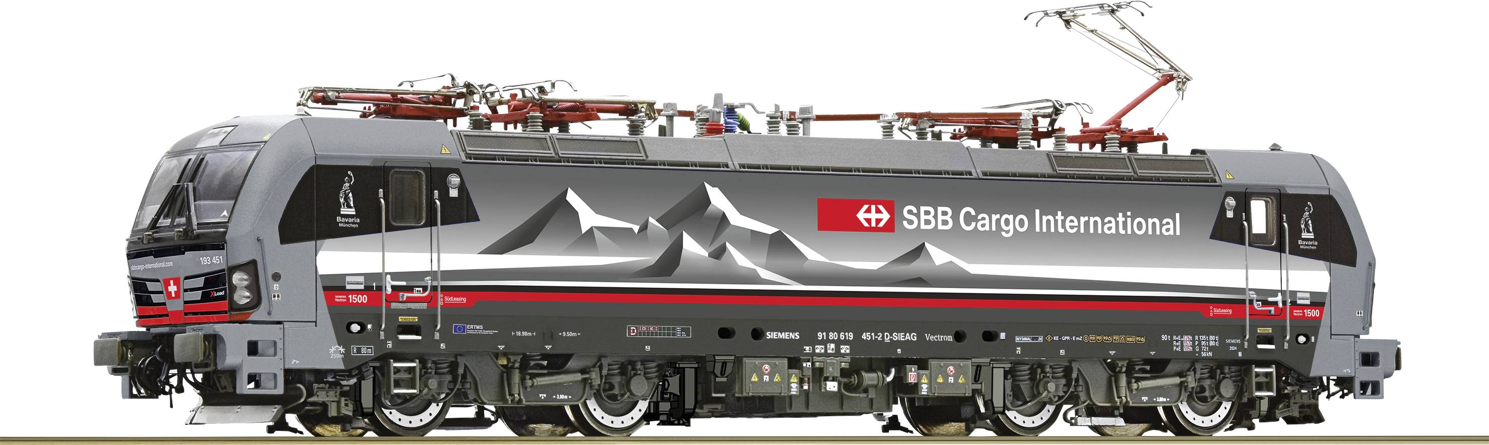 Locomotive grise 'SBB Cargo International' avec un motif de montagne, des lignes décoratives rouges et des lignes de contact visibles ; vue de côté.