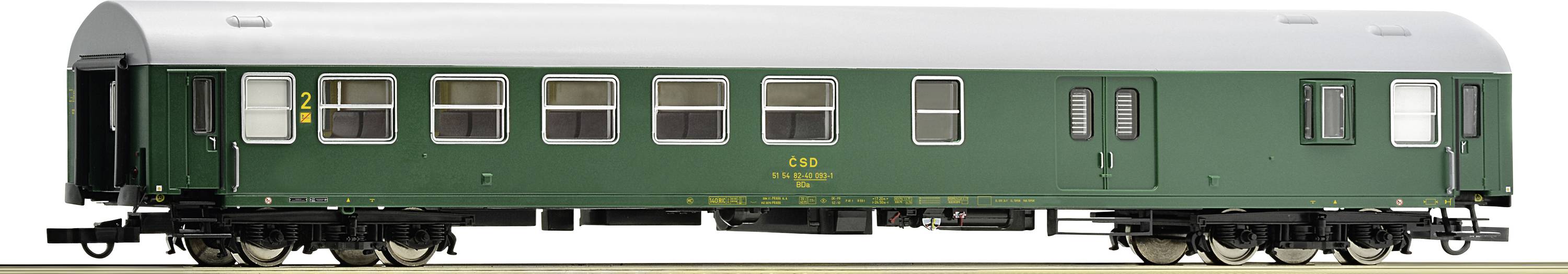 Wagon de chemin de fer vert avec plusieurs grandes fenêtres, un toit argenté et des roues noires, stationné sur une voie ferrée.